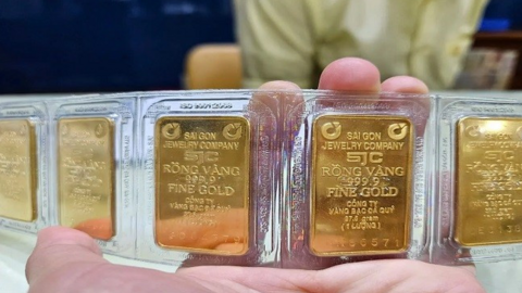 <a href="/kinh-doanh" title="Kinh doanh" rel="dofollow">Kinh doanh</a>