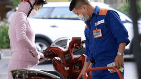 <a href="/kinh-doanh" title="Kinh doanh" rel="dofollow">Kinh doanh</a>