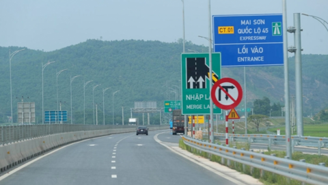 <a href="/kinh-doanh" title="Kinh doanh" rel="dofollow">Kinh doanh</a>