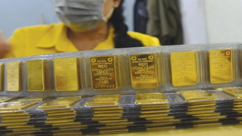 <a href="/kinh-doanh" title="Kinh doanh" rel="dofollow">Kinh doanh</a>