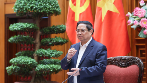 <a href="/kinh-doanh" title="Kinh doanh" rel="dofollow">Kinh doanh</a>