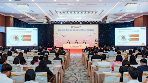 <a href="/kinh-doanh" title="Kinh doanh" rel="dofollow">Kinh doanh</a>