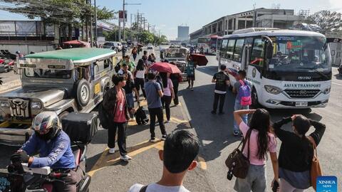 <a href="/kinh-doanh" title="Kinh doanh" rel="dofollow">Kinh doanh</a>