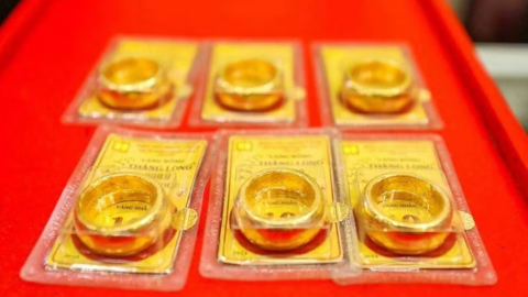 <a href="/kinh-doanh" title="Kinh doanh" rel="dofollow">Kinh doanh</a>