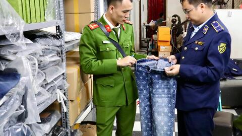 <a href="/kinh-doanh" title="Kinh doanh" rel="dofollow">Kinh doanh</a>