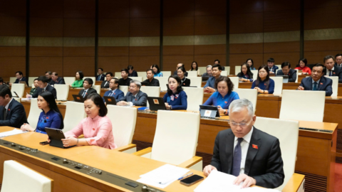 <a href="/kinh-doanh" title="Kinh doanh" rel="dofollow">Kinh doanh</a>