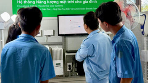 <a href="/so-hoa" title="Số hóa" rel="dofollow">Số hóa</a>
