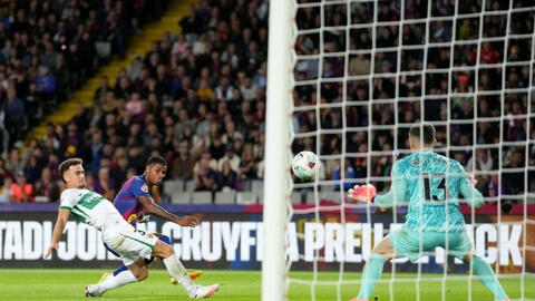 Rashford được cổ động viên Barcelona tri ân đặc biệt