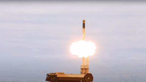 Mỹ sẽ giao phó việc quyết định sử dụng vũ khí hạt nhân cho... trí tuệ nhân tạo