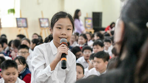 Học sinh Thủ đô hưởng ứng Ngày pháp luật Việt Nam