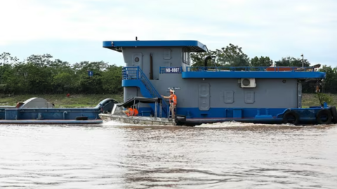 Ra quân xử lý 4 nhóm hành vi vi phạm trên các tuyến sông