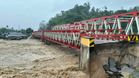 Hơn 900 người thiệt mạng do lũ lụt và lở đất thảm khốc ở Indonesia