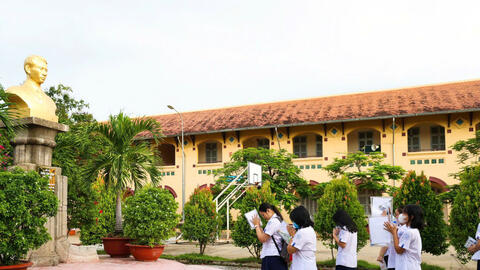 Chuyện về ngôi trường trăm tuổi ở xứ Tây Đô