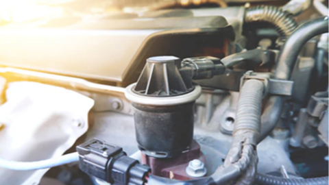 Cách kiểm tra rò rỉ chân không động cơ ô tô mà không cần máy tạo khói