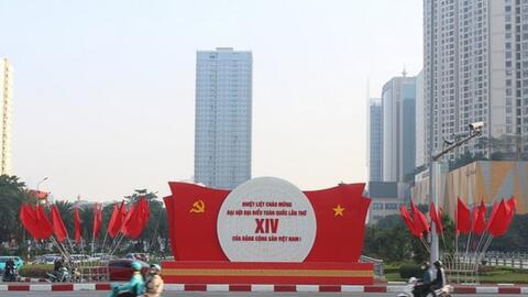 13 mốc son của Đảng vinh quang