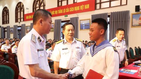 Tuyên dương lực lượng tham gia Chiến dịch Quang Trung