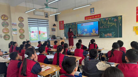 Cô giáo tiểu học vượt bệnh tật nhờ tình yêu với nghề giáo