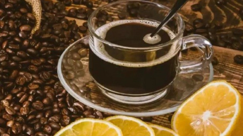 Uống cà phê với chanh có giảm cân không?