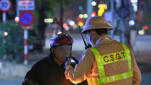 Hơn 2.000 tài xế vi phạm nồng độ cồn chỉ trong một ngày kiểm tra