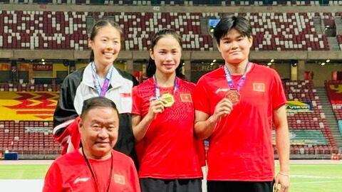 Phùng Thị Huệ giành Huy chương vàng 100m giải điền kinh Singapore mở rộng 2026