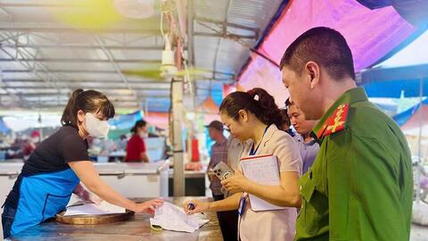 Nỗ lực bảo vệ sức khỏe người dân