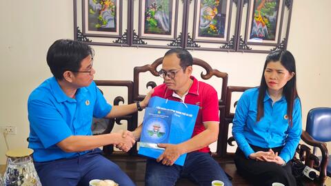 Công đoàn Thủ đô chăm lo công nhân bị tai nạn lao động