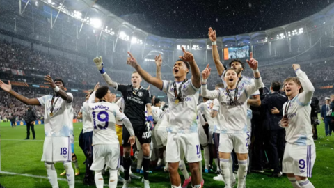 Aston Villa lên đỉnh Europa League, Unai Emery lập kỳ tích lịch sử
