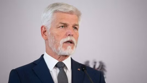 Tổng thống Czech: NATO phải ‘phô diễn sức mạnh’ trước Nga