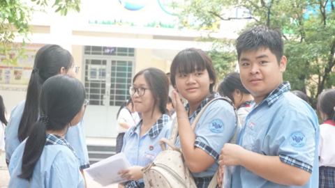 Thí sinh TPHCM kết thúc môn thi đầu tiên trong kỳ thi tuyển sinh vào lớp 10