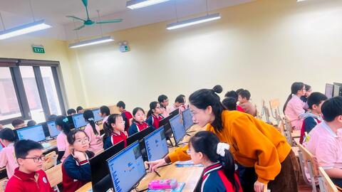 Nâng cao năng lực tư duy số cho học sinh Thủ đô