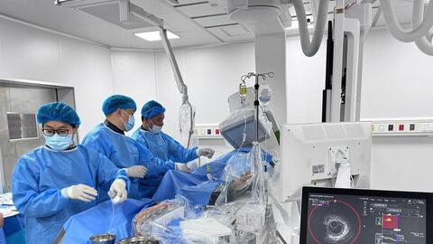 Bệnh viện Hà Đông lần đầu áp dụng công nghệ IVUS-NIRS cứu sống bệnh nhân tổn thương động mạch vành