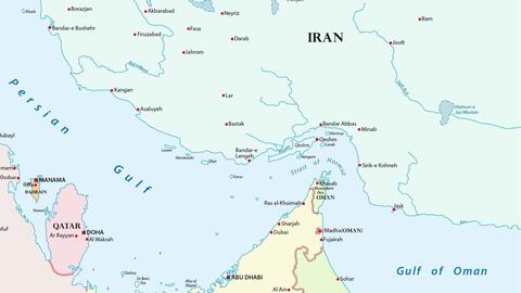 Những con tàu bắt đầu trở lại Hormuz, thị trường vẫn chờ tín hiệu an toàn