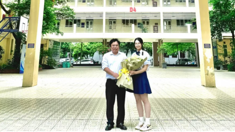 Hành trình chinh phục tri thức 'đi đến tận cùng bản chất' của nữ Thủ khoa