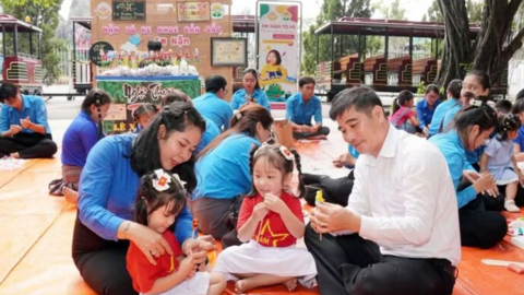 Đưa hệ giá trị quốc gia, văn hóa, gia đình thấm sâu vào đời sống xã hội