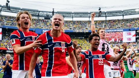 Những nhịp chèo Viking sẽ còn vang vọng rất lâu sau World Cup