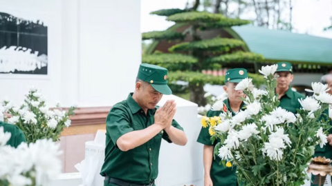 Tháng 7, nơi tuổi thanh xuân hóa thành bất tử!