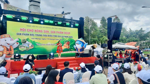 Khai mạc hội chợ nông sản, OCOP tại Ngày hội du lịch Kbang năm 2026