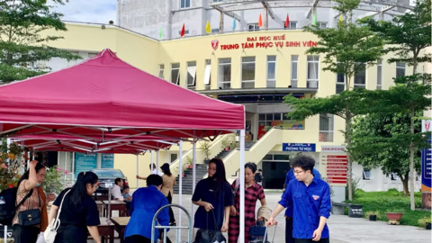 Tân sinh viên Đại học Huế ‘đỏ mắt’ tìm phòng trọ ký túc xá
