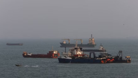 Mỹ thiết lập hành lang ở eo biển Hormuz để vận chuyển dầu bí mật