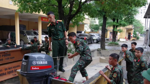 Đà Nẵng đào tạo lái xuồng cứu hộ cho gần 300 cán bộ, chiến sĩ trước mùa mưa bão