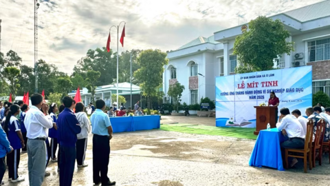 Xã miền núi ở An Giang tạo khí thế vui tươi trước thềm năm học mới