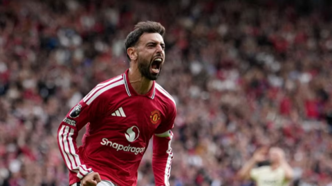 Bruno Fernandes tái hiện hat-trick sau 5 năm tại Ngoại hạng Anh