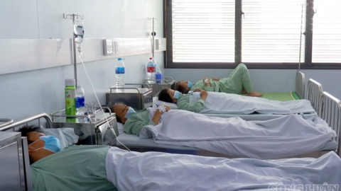Cảnh báo nguy hiểm khi tự điều trị sốt xuất huyết tại nhà