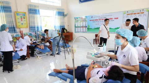 Cà Mau tổ chức khám sức khỏe cho học sinh đầu năm học