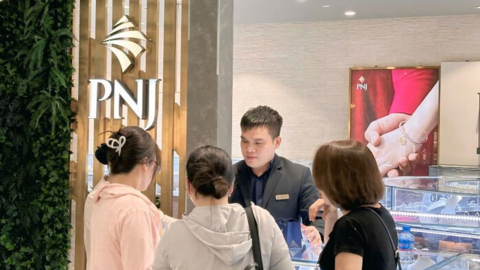 Gia đình Chủ tịch PNJ tính bán 25 triệu cổ phiếu lấy tiền cho doanh nghiệp vay