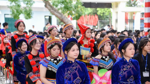 Học sinh nội trú Bắc Ninh hân hoan trong Lễ khai giảng năm học mới