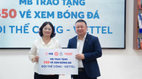 MB cùng Thể Công - Viettel đưa bóng đá đỉnh cao đến học sinh