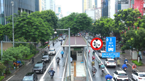 Hà Nội: Sáng ngày đầu tiên mở làn BRT, Giảng Võ - Láng Hạ khá thông thoáng