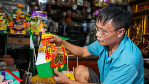 Giữ hồn Trung thu xưa từ những món đồ chơi dân gian