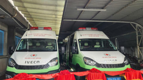 TPHCM tiếp nhận 2 xe hiến máu lưu động 2,6 tỷ đồng